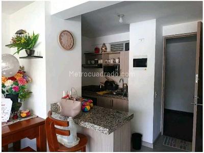Apartamento de 3 alcobas en venta en Calasanz Parte Alta, Medellín, 62 m² · foto 5 de 14