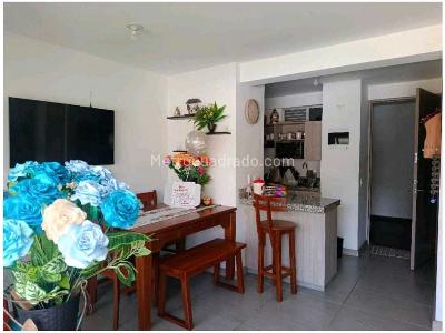 Apartamento de 3 alcobas en venta en Calasanz Parte Alta, Medellín, 62 m² · foto 6 de 14