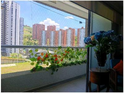 Apartamento de 3 alcobas en venta en Calasanz Parte Alta, Medellín, 62 m² · foto 7 de 14