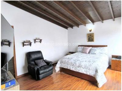 Casa de 3 alcobas en venta en Simon Bolivar, Medellín, 165 m² · foto 11 de 20