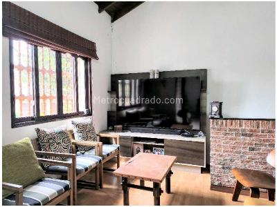 Casa de 3 alcobas en venta en Simon Bolivar, Medellín, 165 m² · foto 3 de 20