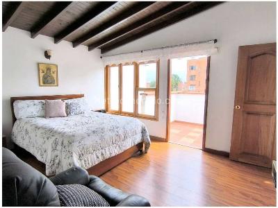 Casa de 3 alcobas en venta en Simon Bolivar, Medellín, 165 m² · foto 8 de 20