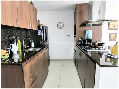 Apartamento en venta en Loma Del Indio, Medellín · foto 5 de 18