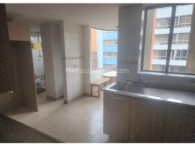 Apartamento de 3 alcobas en venta en Laureles / Occidente, Medellín, 210 m² · foto 3 de 14