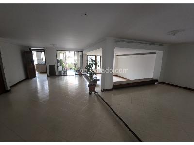 Apartamento de 3 alcobas en venta en Laureles / Occidente, Medellín, 210 m² · foto 11 de 14