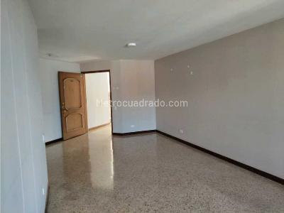 Apartamento en venta en Laureles En Medellin, Medellín · foto 7 de 20