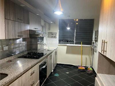 Apartamento de 3 alcobas en venta en Loma De San Julian Comuna 10 Medellin, Medellín, 86 m² · foto 7 de 14