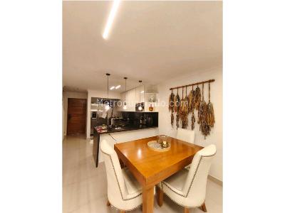 Casa de 3 alcobas en venta en Camino Verde, Envigado, 105 m² · foto 11 de 20