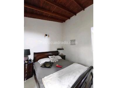 Casa de 3 alcobas en venta en Camino Verde, Envigado, 105 m² · foto 19 de 20