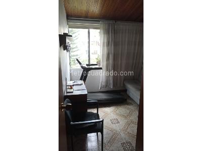 Apartamento de 4 alcobas en venta en Los Pinos, Medellín, 93 m² · foto 13 de 13