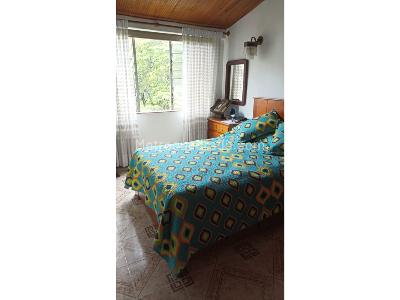 Apartamento de 4 alcobas en venta en Los Pinos, Medellín, 93 m² · foto 9 de 13