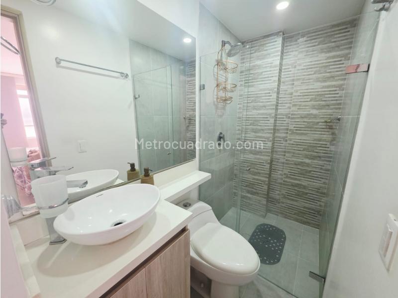 Apartamento en Venta, Parque Principal, Sabaneta - Więcej