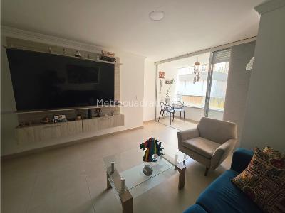 Apartamento de 2 alcobas en venta en Parque Principal, Sabaneta, 62 m² · foto 8 de 11