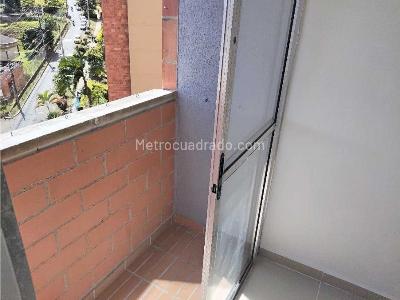 Apartamento de 3 alcobas en venta en Robledo La Campiña, Medellín, 52 m² · foto 9 de 20