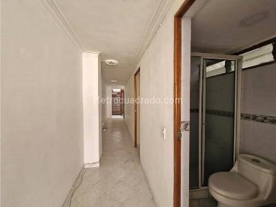Apartamento de 3 alcobas en venta en Laureles Las Acacias, Medellín, 100 m² · foto 7 de 20