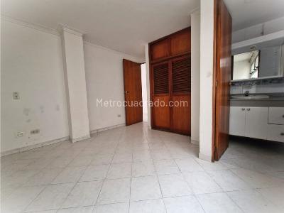 Apartamento de 3 alcobas en venta en Laureles Las Acacias, Medellín, 100 m² · foto 8 de 20