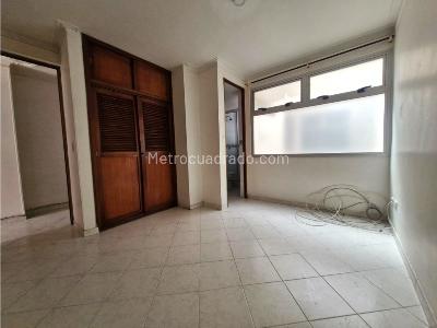 Apartamento de 3 alcobas en venta en Laureles Las Acacias, Medellín, 100 m² · foto 13 de 20