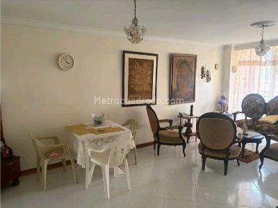 Apartamento de 3 alcobas en venta en La Castellana, Medellín, 90 m² · foto 4 de 9