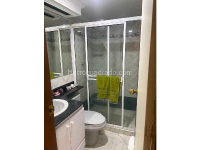 Apartamento de 3 alcobas en venta en La Castellana, Medellín, 90 m² · foto 7 de 9