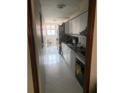 Apartamento de 3 alcobas en venta en La Castellana, Medellín, 90 m² · foto 9 de 9