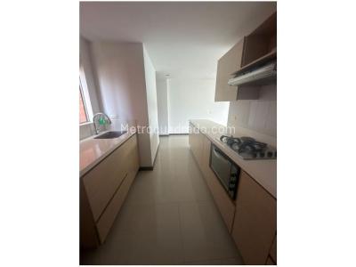 Apartamento de 3 alcobas en venta en Sabaneta, Sabaneta, 107 m² · foto 8 de 20