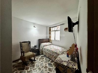 Apartamento de 3 alcobas en venta en Calasanz Parte Baja, Medellín, 107 m² · foto 6 de 11
