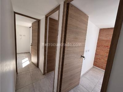 Apartamento de 3 alcobas en venta en El Trapiche, Bello · foto 4 de 20