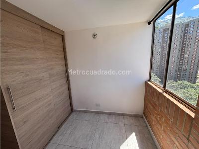 Apartamento de 3 alcobas en venta en El Trapiche, Bello · foto 5 de 20