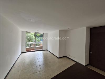 Apartamento de 2 alcobas en venta en El Poblado Castropol, Medellín, 63 m² · foto 6 de 20