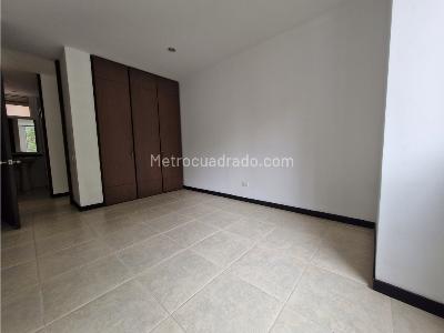 Apartamento de 2 alcobas en venta en El Poblado Castropol, Medellín, 63 m² · foto 8 de 20