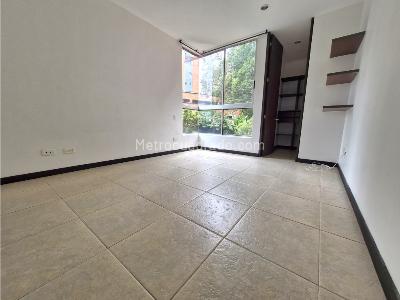 Apartamento de 2 alcobas en venta en El Poblado Castropol, Medellín, 63 m² · foto 12 de 20