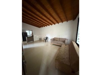 Casa de 4 alcobas en venta en La America, Medellín, 130 m² · foto 2 de 19