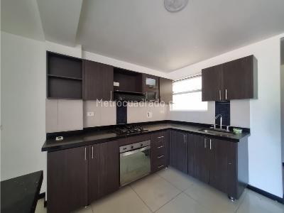 Apartamento de 3 alcobas en venta en Cabañitas, Bello, 97 m² · foto 10 de 20