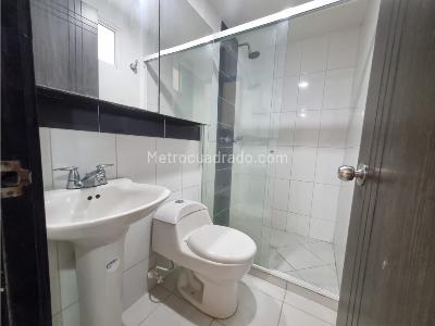 Apartamento de 3 alcobas en venta en Cabañitas, Bello, 97 m² · foto 11 de 20