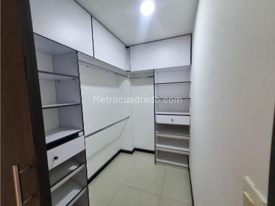 Apartamento de 3 alcobas en venta en Cabañitas, Bello, 97 m² · foto 19 de 20