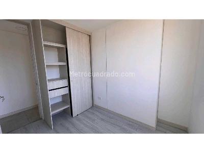 Apartamento de 3 alcobas en venta en Los Colores Noroccidente, Medellín, 76 m² · foto 7 de 20