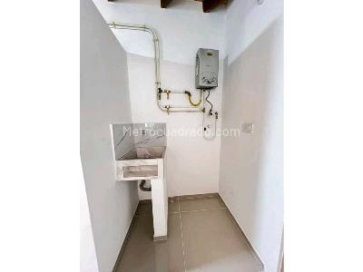 Apartamento de 3 alcobas en venta en La America / Danubio, Medellín, 77 m² · foto 5 de 20