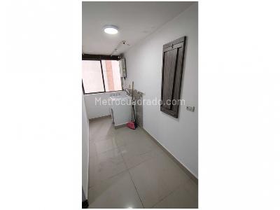 Apartamento de 4 alcobas en venta en Loma De Los Bernal, Medellín, 99 m² · foto 7 de 20