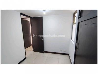 Apartamento de 4 alcobas en venta en Loma De Los Bernal, Medellín, 99 m² · foto 14 de 20