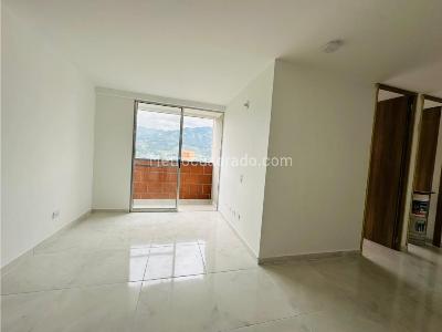 Apartamento de 3 alcobas en venta en Niquia, Bello, 54 m² · foto 5 de 16