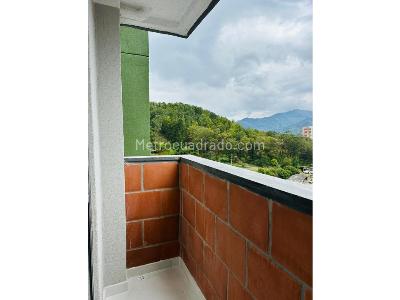 Apartamento de 3 alcobas en venta en Niquia, Bello, 54 m² · foto 6 de 16
