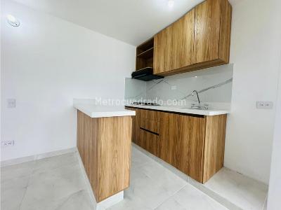 Apartamento de 3 alcobas en venta en Niquia, Bello, 54 m² · foto 9 de 16