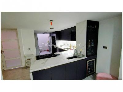 Casa de 3 alcobas en venta en Loma De Los Bernal, Medellín, 228 m² · foto 5 de 20