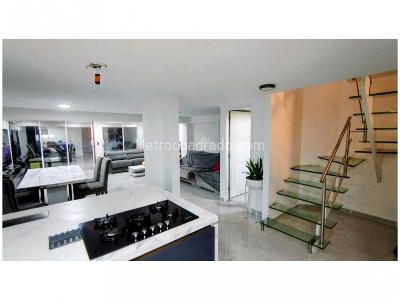 Casa de 3 alcobas en venta en Loma De Los Bernal, Medellín, 228 m² · foto 16 de 20