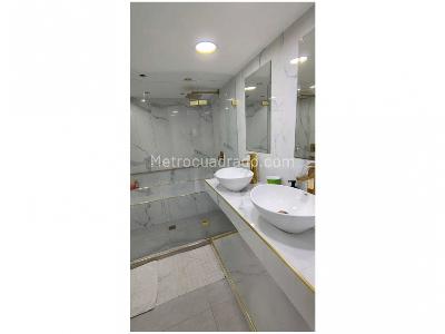 Casa de 3 alcobas en venta en Loma De Los Bernal, Medellín, 228 m² · foto 18 de 20