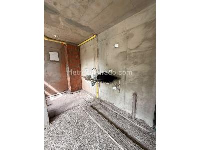 Apartamento en venta en Maria Auxiliadora, Medellín · foto 5 de 13