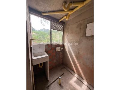Apartamento en venta en Maria Auxiliadora, Medellín · foto 9 de 13