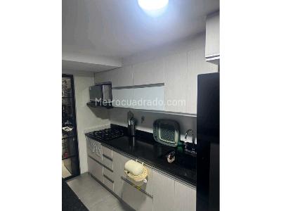 Apartamento de 3 alcobas en venta en La Almeria, Medellín, 82 m² · foto 7 de 20