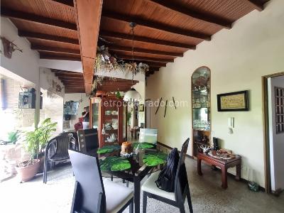 Apartamento de 3 alcobas en venta en Colores Estadio, Medellín, 114 m² · foto 6 de 20