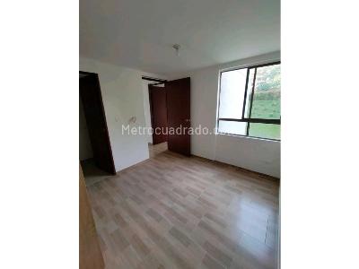 Apartamento en venta en Loma De Los Bernal, Medellín · foto 6 de 20
